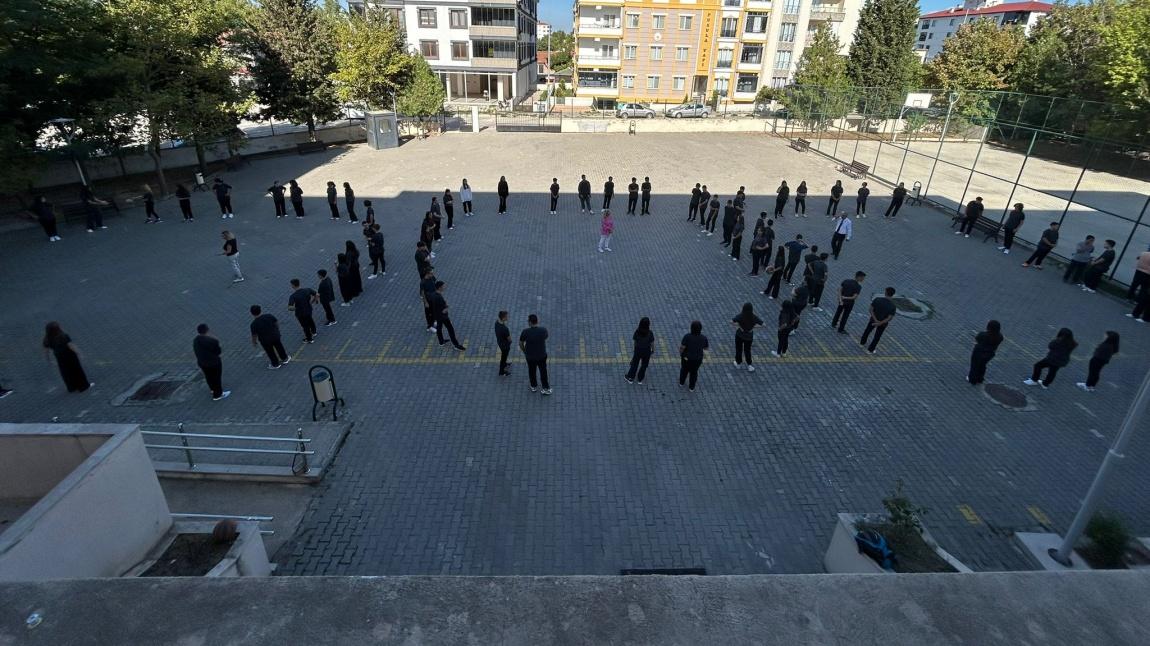 Hazırlık Sınıfı Öğrencilerimizin Okuldaki İlk Günü